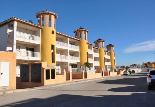 Apartment - Resale - Orihuela Coast - R-1848