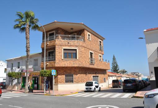 Casa adosada / Duplex - Segunda Mano - San Miguel de Salinas - San Miguel de Salinas